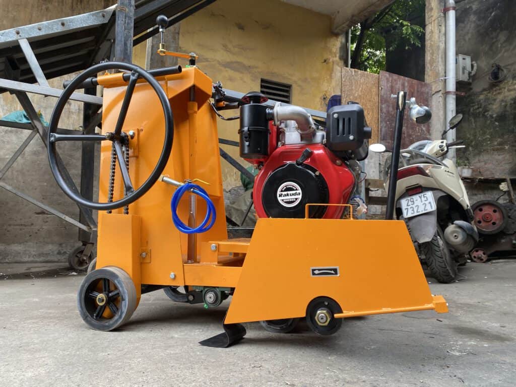 MÁY CẮT BÊ TÔNG KC14 - DIESEL 186FAE+ĐỀ NỔ - 12CM