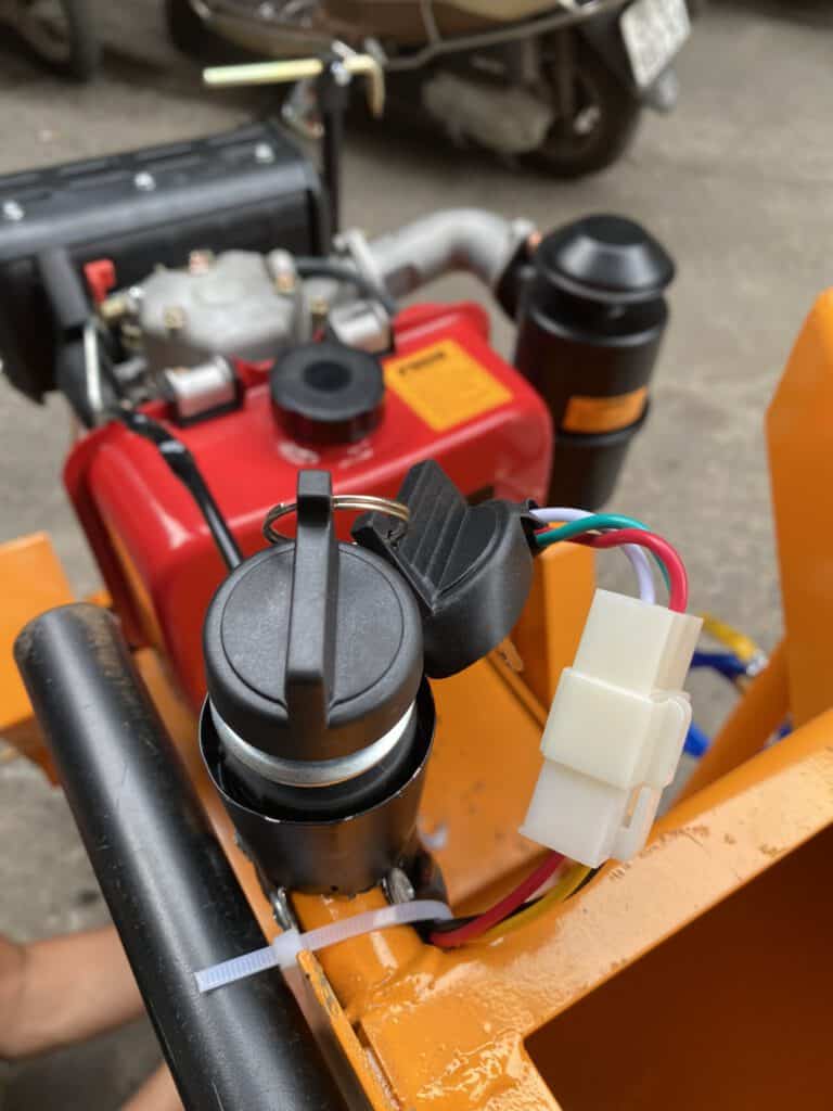 MÁY CẮT BÊ TÔNG KC14 - DIESEL 192F - 12CM
