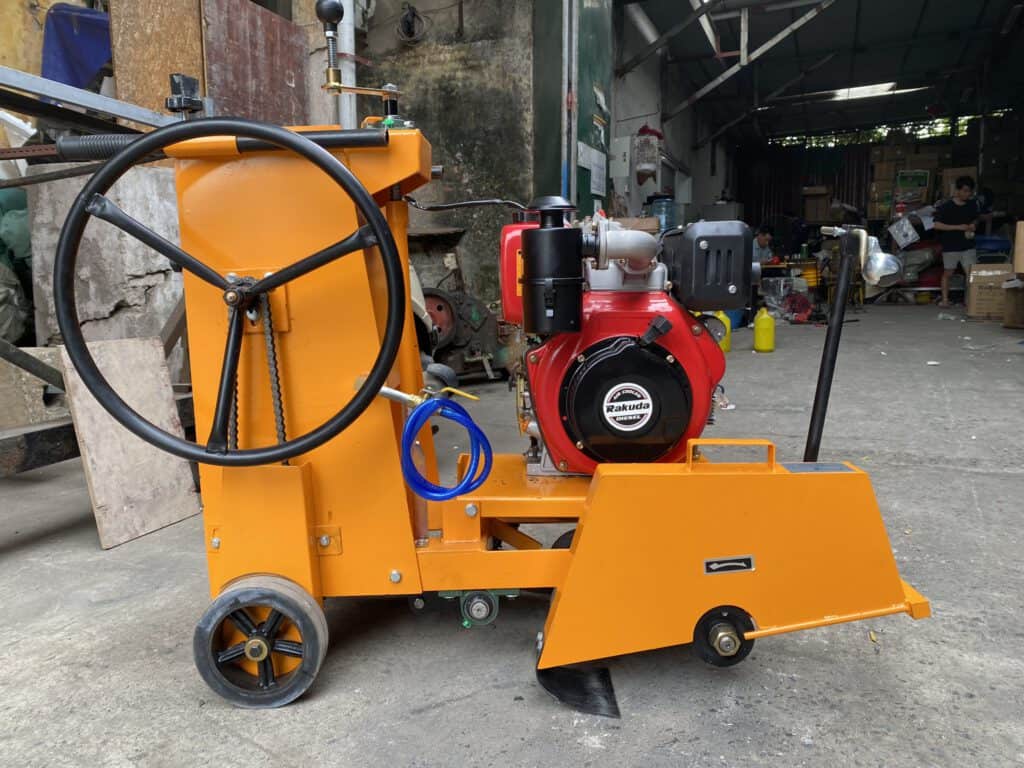 MÁY CẮT BÊ TÔNG KC14 - DIESEL 192F - 12CM