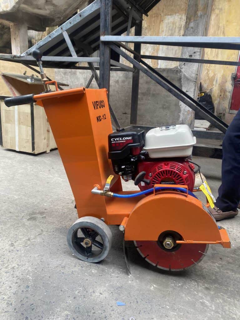 MÁY CẮT BÊ TÔNG KC12M-RK75 (RAKUDA - 8CM)