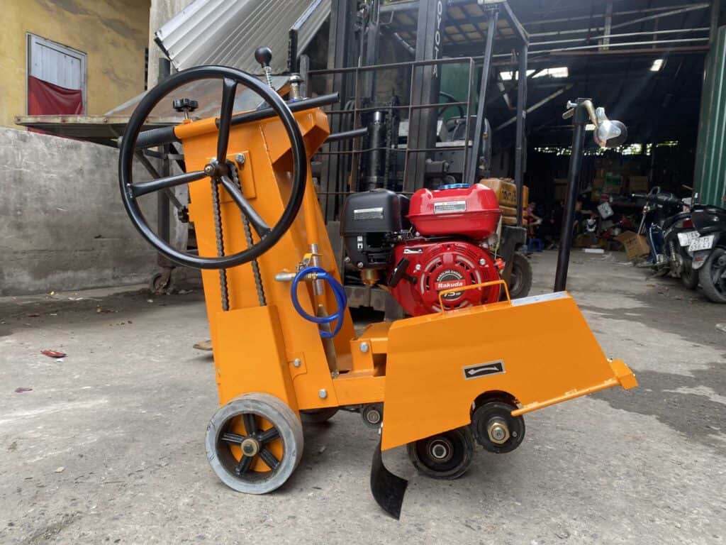 MÁY CẮT BÊ TÔNG KC12-RK75/7.5HP-8CM