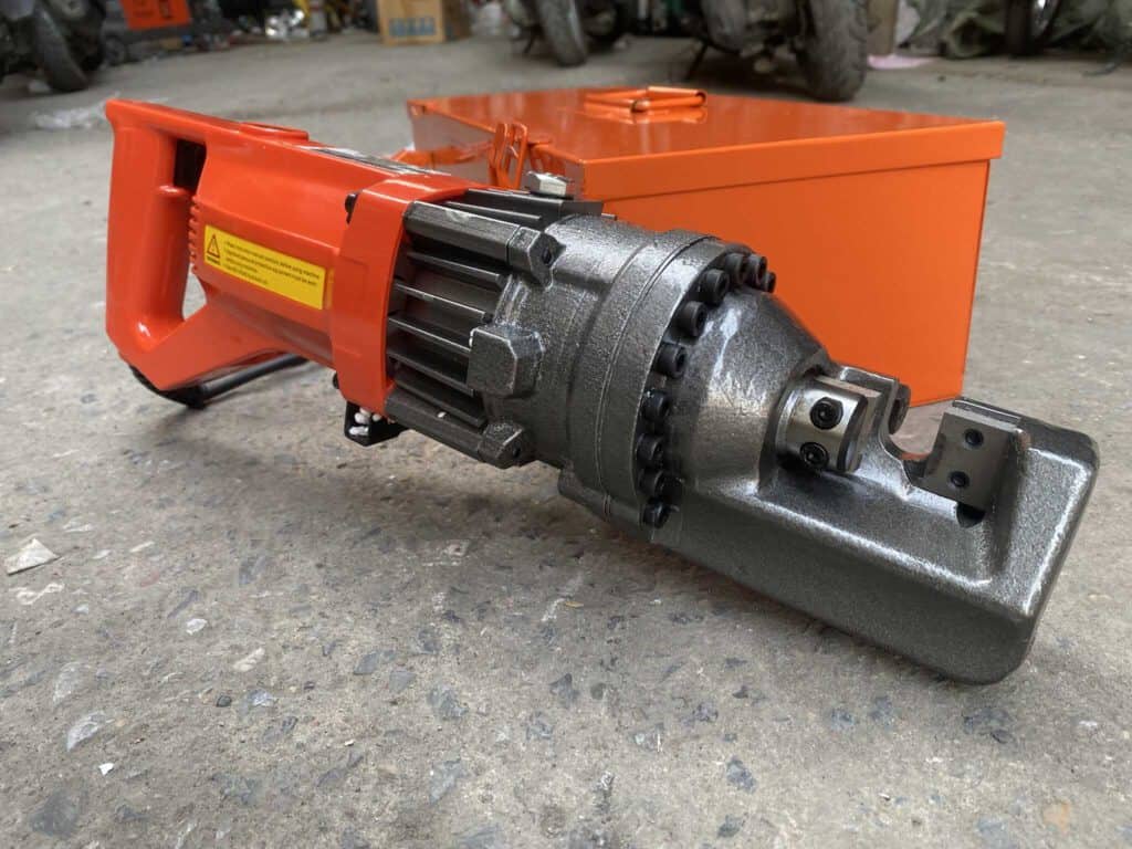 MÁY CẮT SẮT THỦY LỰC HÀN QUỐC 16C-16MM