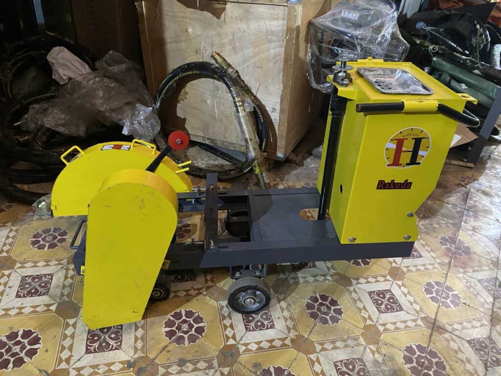 KHUNG MÁY CẮT BÊ TÔNG CBT60 - 22CM