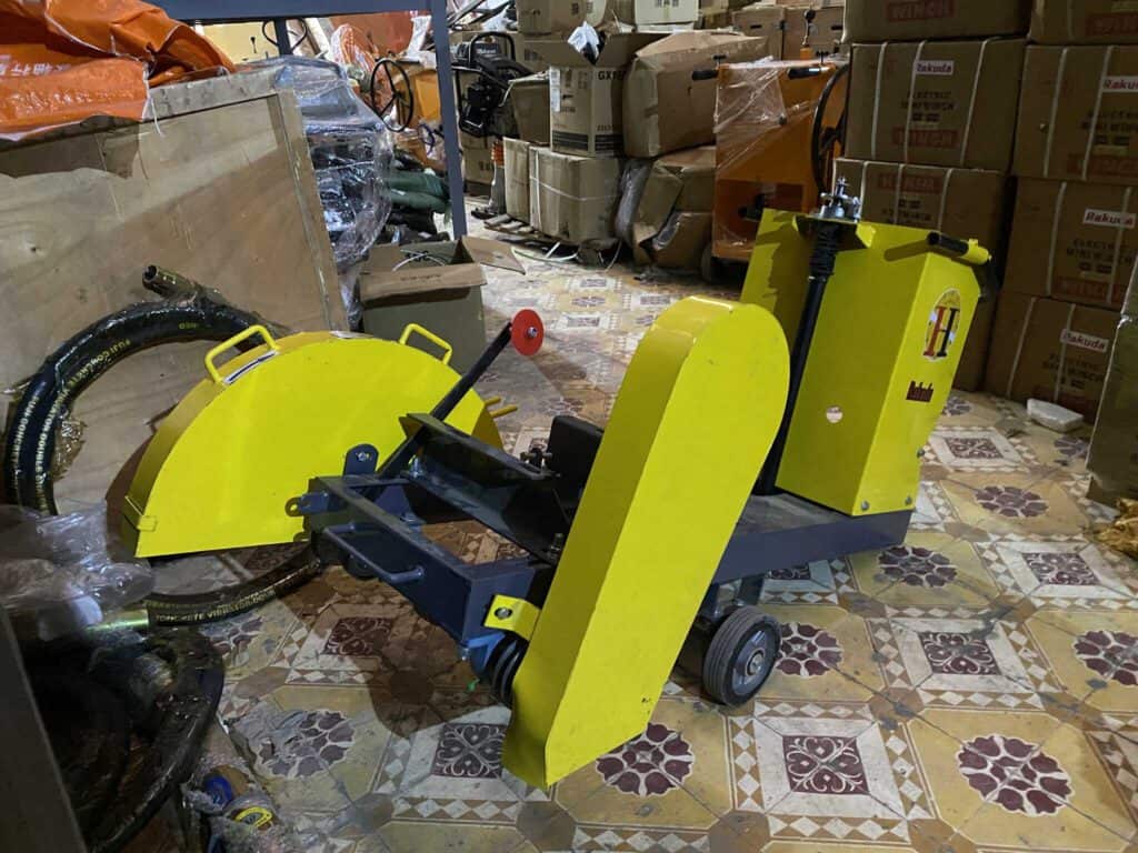 KHUNG MÁY CẮT BÊ TÔNG CBT60 - 22CM