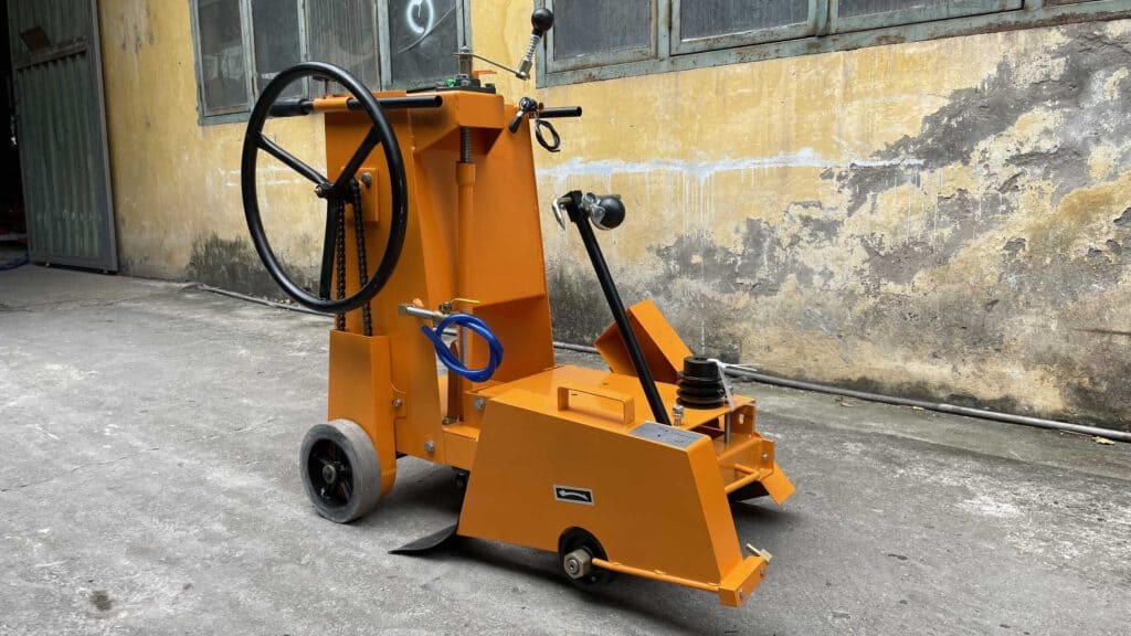 KHUNG MÁY CẮT BÊ TÔNG VIFUCO KC12-10CM