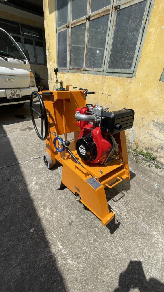 MÁY CẮT BÊ TÔNG KC20 - DIESEL 192FE+ĐỀ NỔ - 18CM