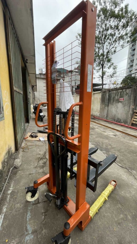 Xe Nâng Cao 2000kg-Nâng Cao 1.6M+Khung C (XNC-1150C)