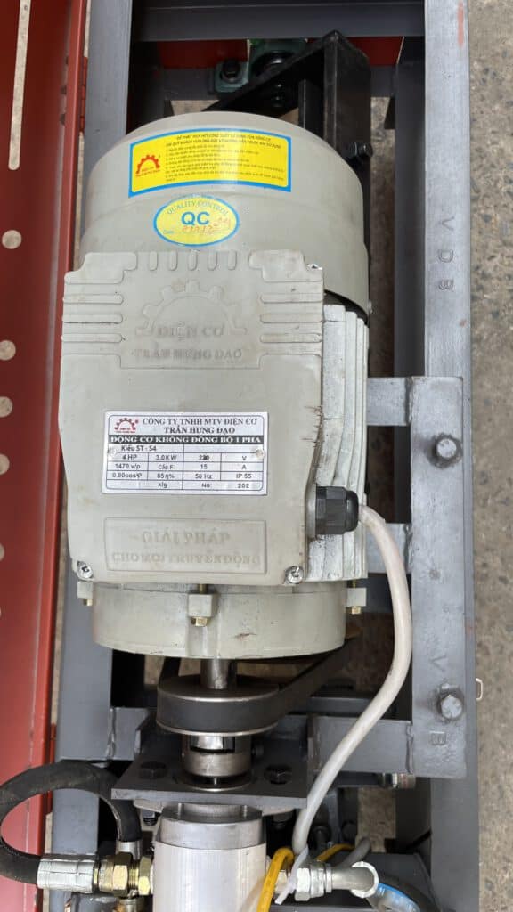 Máy Cắt Duỗi Sắt Tự Động GT3/8 220V Ø3-8MM