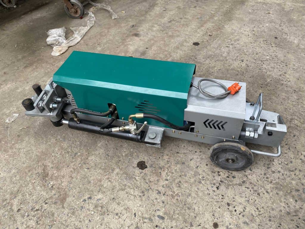 Máy Cắt Uốn Sắt Thủy Lực 2 Đầu Vifuco