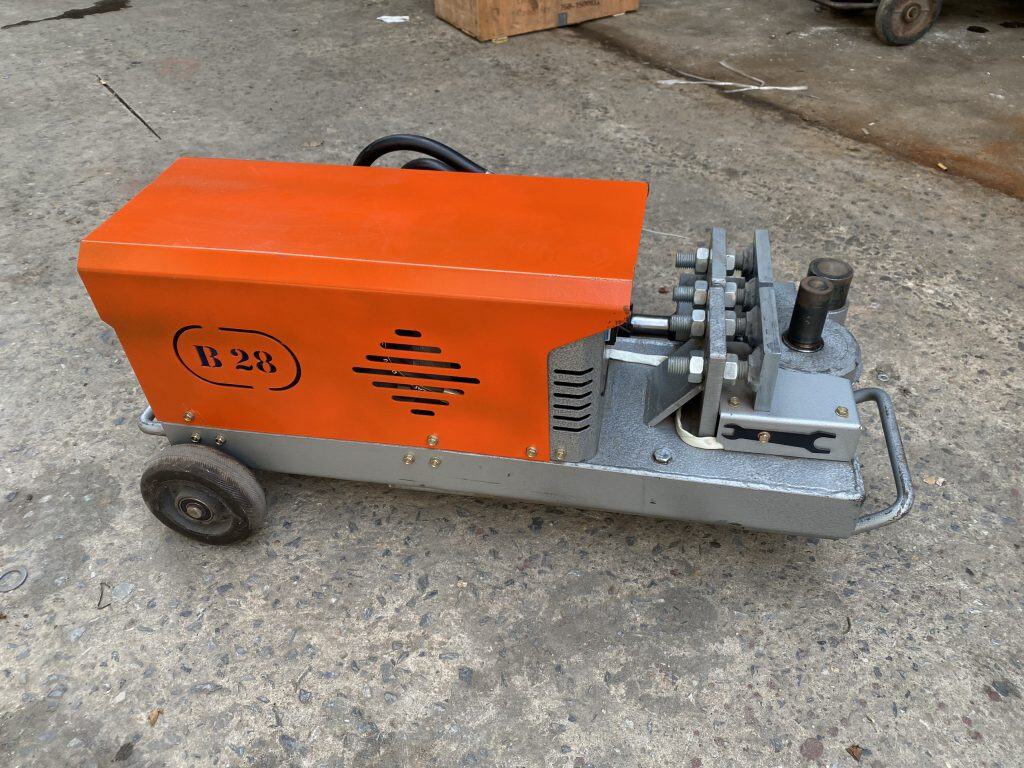 Máy Uốn Thủy Lực Vifuco b28