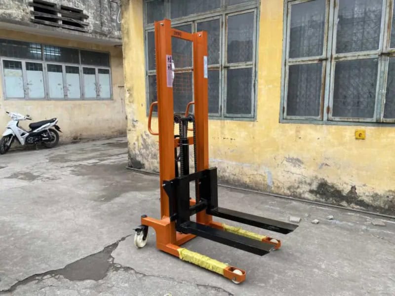 Đội ngũ kỹ thuật Hồng Thái đồng hành với khách hàng sử dụng thiết bị