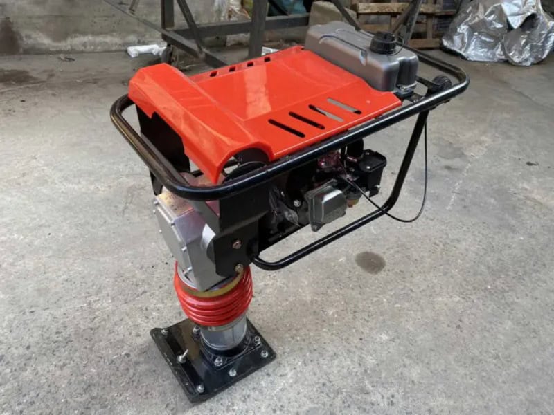 Nguồn máy đầm cóc có sẵn luôn sẵn sàng đáp ứng nhu cầu khách hàng